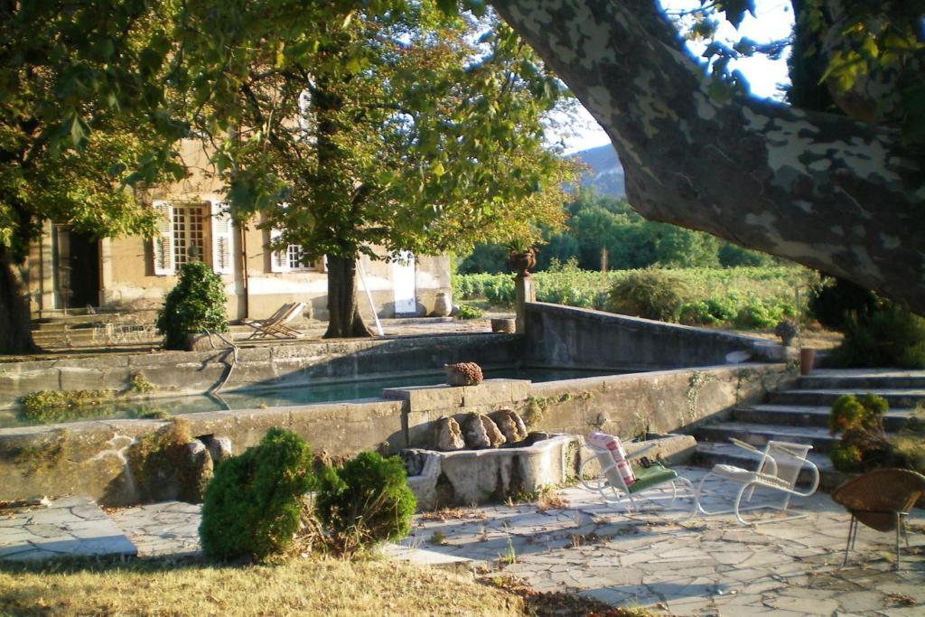 B&B Domaine Le Clos Du Pavillon Brignoles Exterior photo